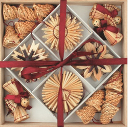 Straw decorations in a wooden box