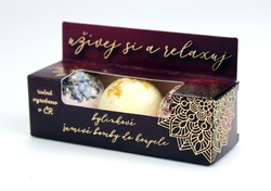 Fizzy bath bombs to Relax
