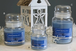 A fragrant candle of winter romance
